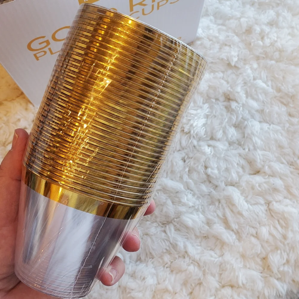 North Kings Gold Rim plastic cups 9 oz.- 120 count